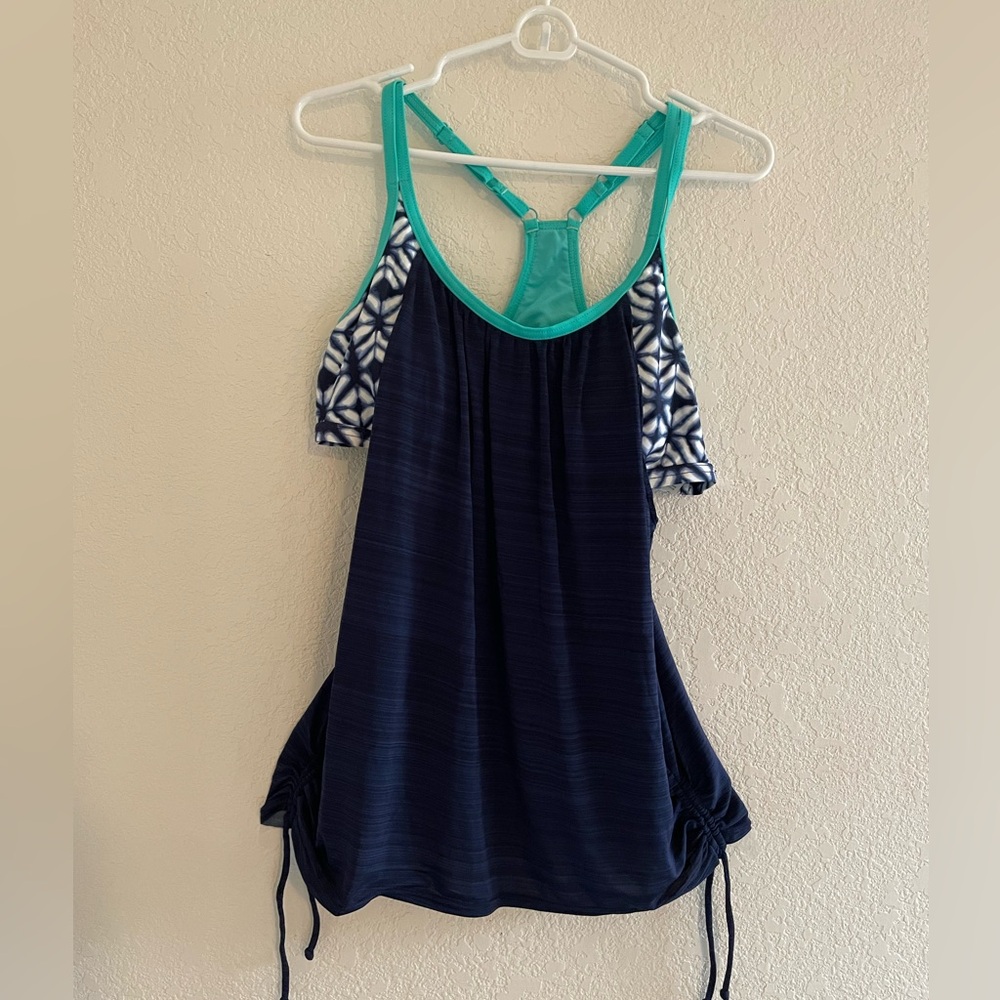 Zero Xposur Women’s Navy and Teal Swim Tankini Top size 14